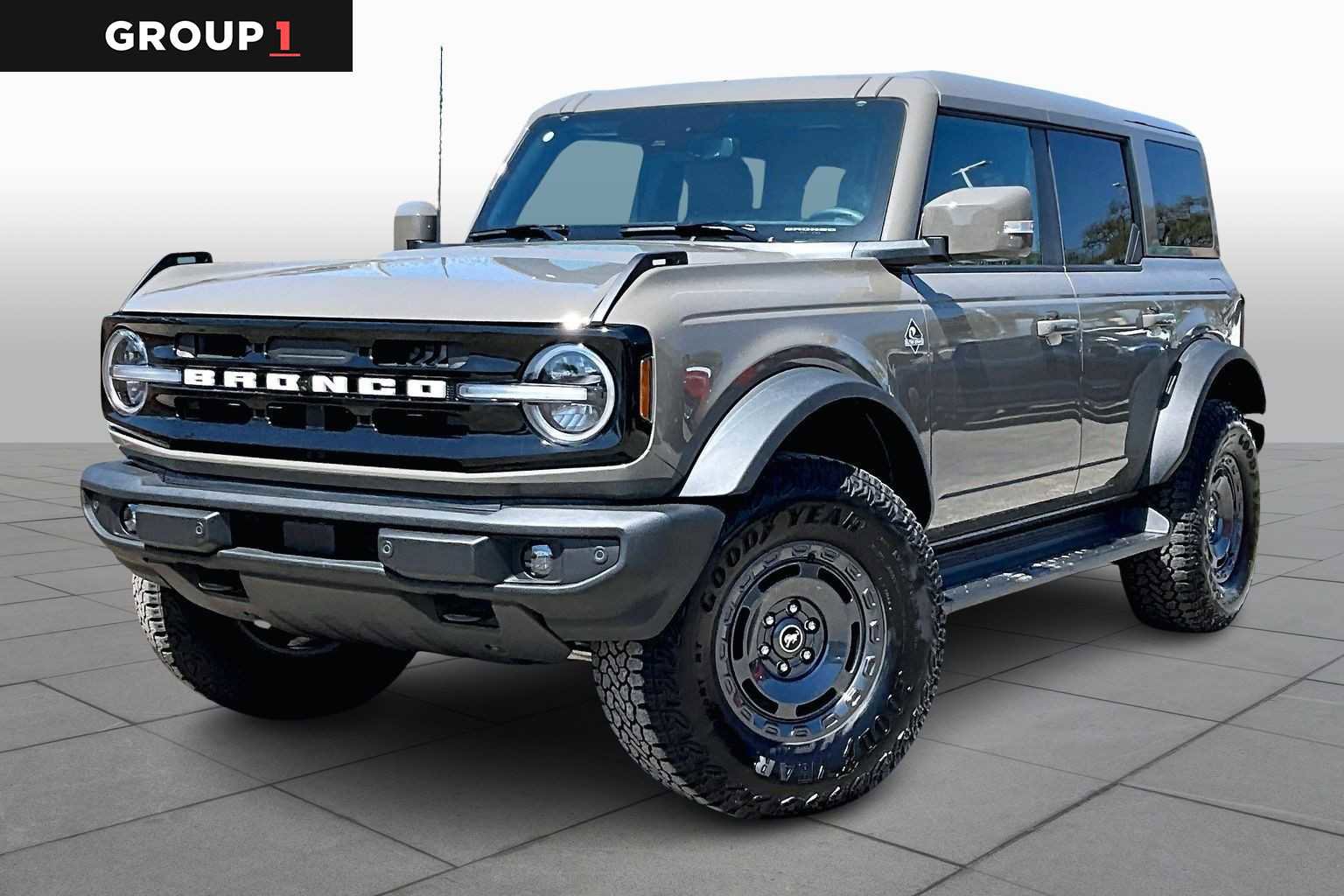 Certified 2025 Ford Bronco Outer Banks w/ Sasquatch Package