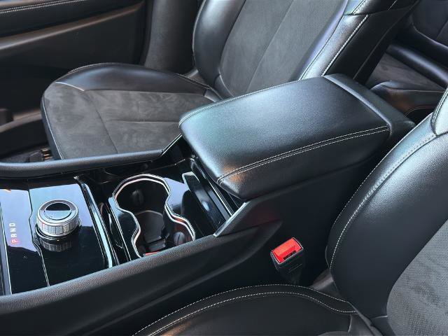 Used 2023 Jeep Grand Cherokee L Laredo image 29