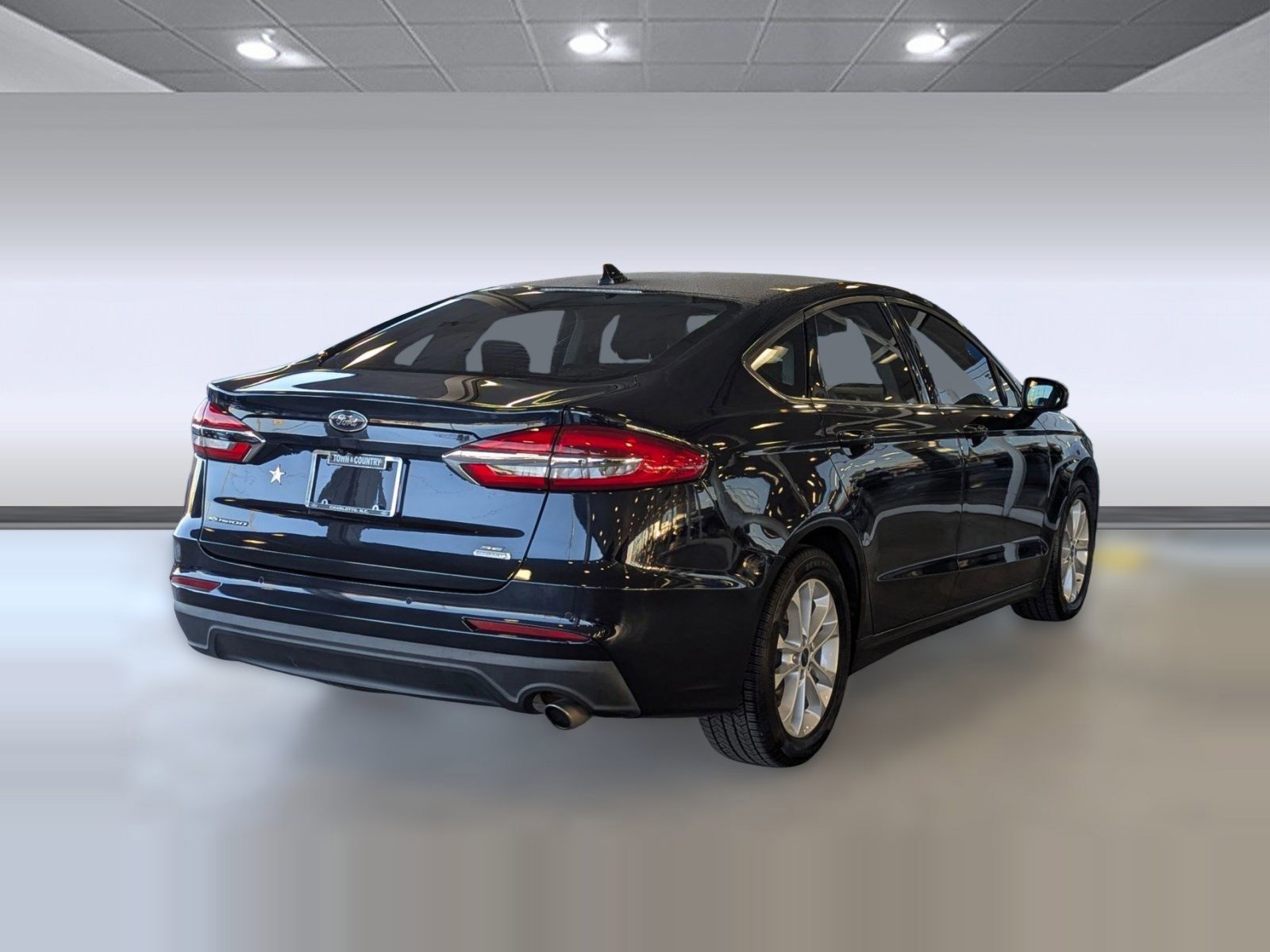 Certified 2020 Ford Fusion SE image 5