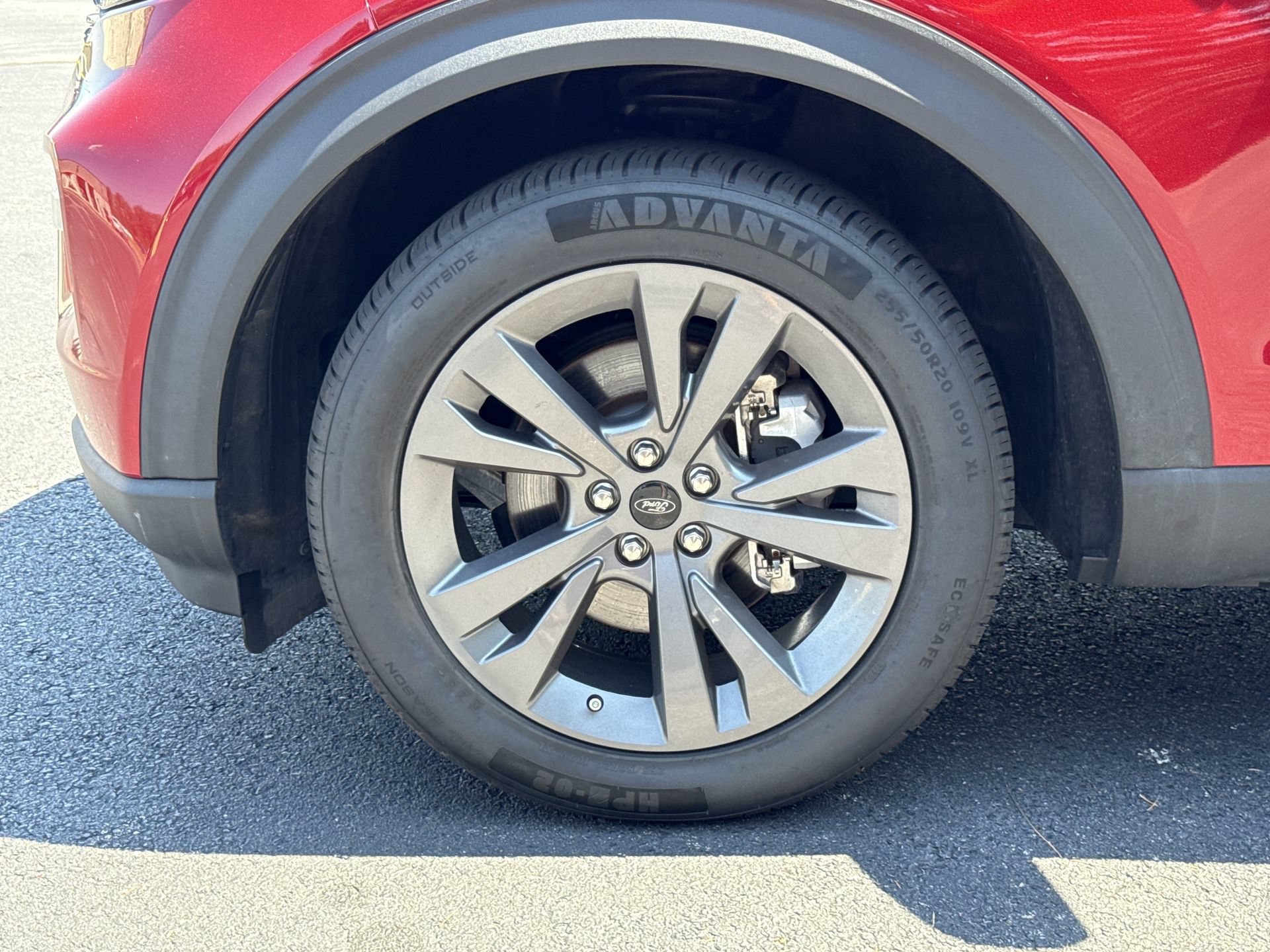 Certified 2024 Ford Explorer XLT w/ Equipment Group 202A RWD image 22