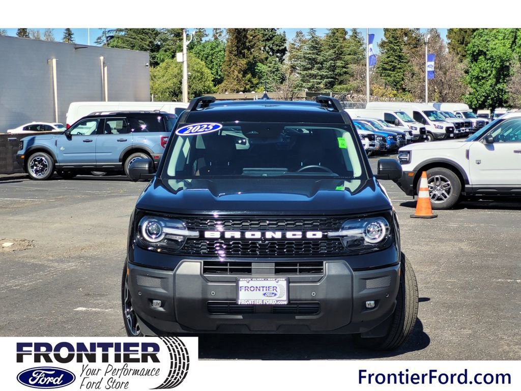 Certified 2025 Ford Bronco Sport Outer Banks w/ Outer Banks Tech Package+ image 4