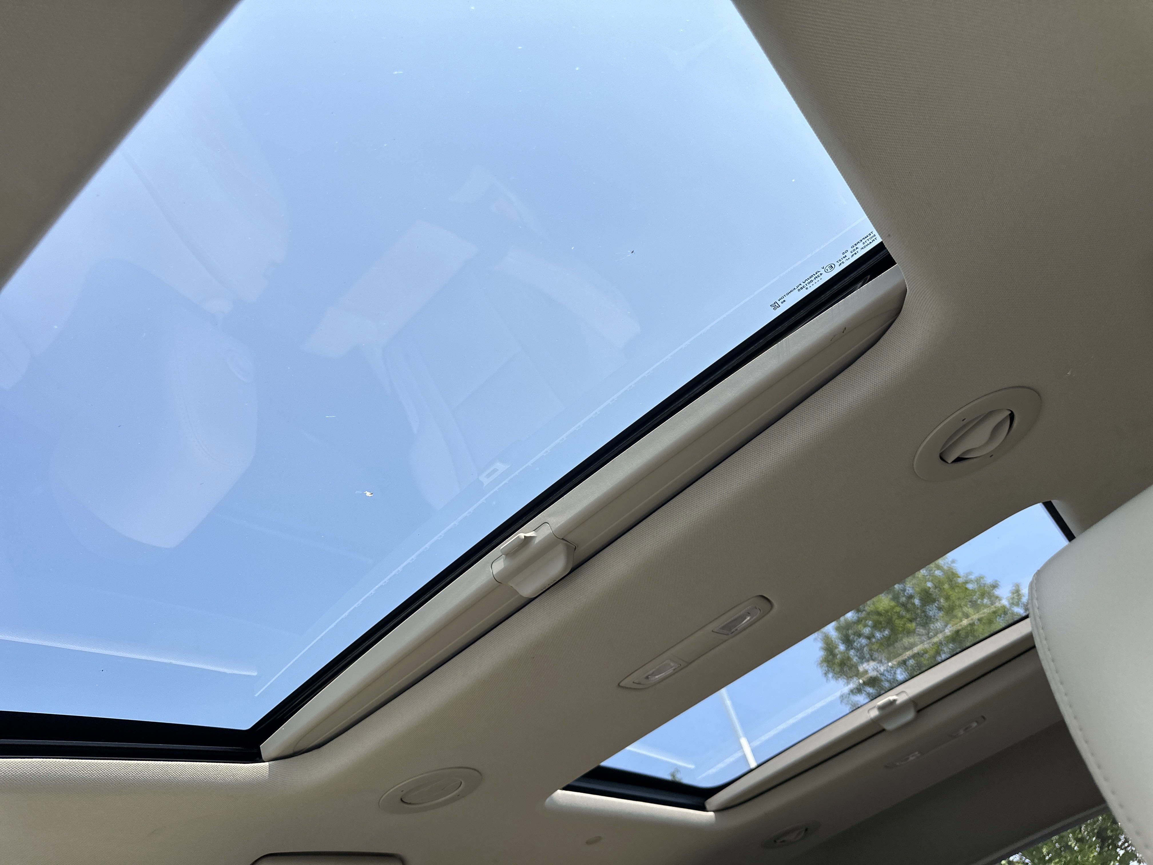 Used 2019 Buick Enclave Essence image 24