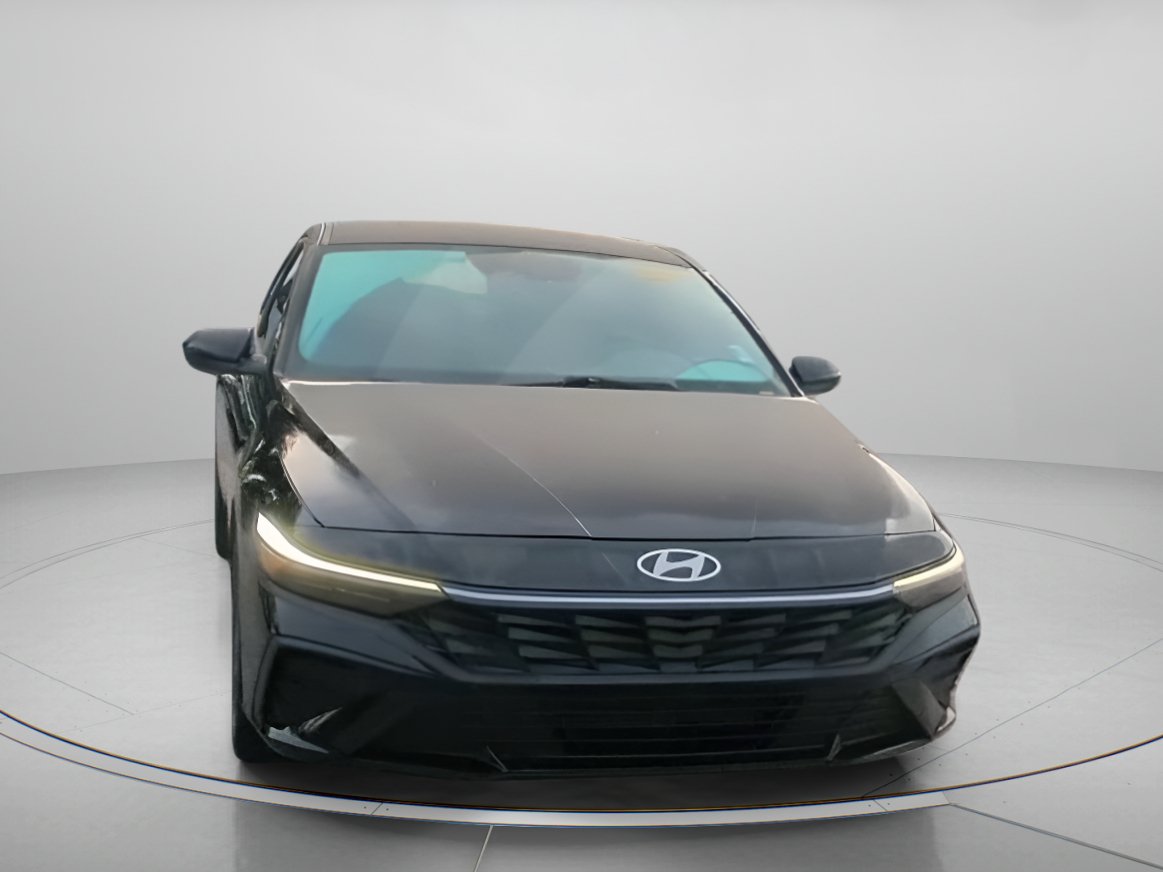 Used 2025 Hyundai Elantra Sport FWD image 5