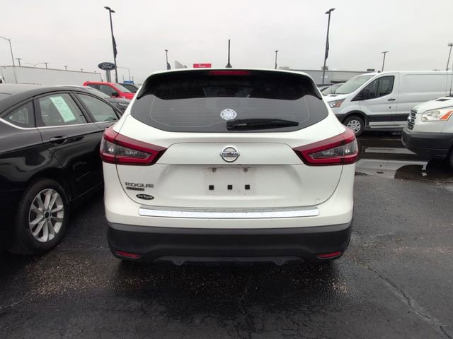 Used 2020 Nissan Rogue Sport S image 3
