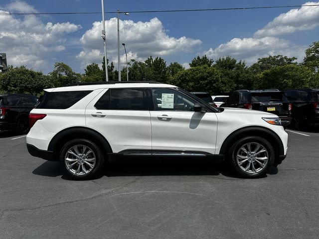 Certified 2023 Ford Explorer XLT w/ Equipment Group 202A AWD/4WD image 4