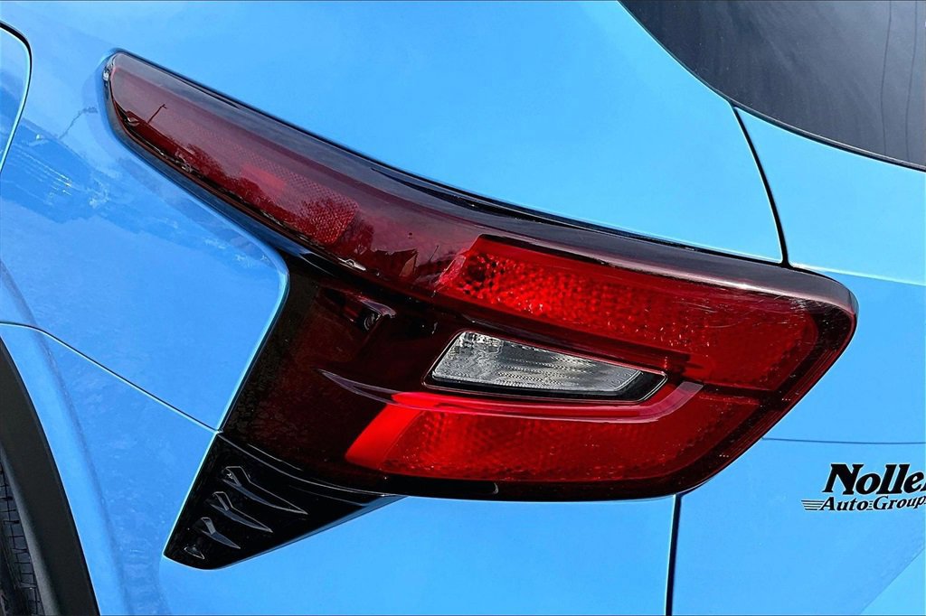 Used 2024 Chevrolet Trax RS w/ Driver Confidence Package image 30