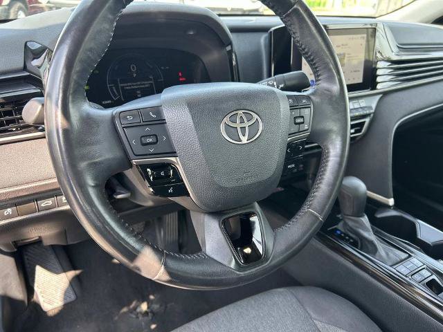 Used 2025 Toyota Camry LE w/ Convenience Package FWD image 13