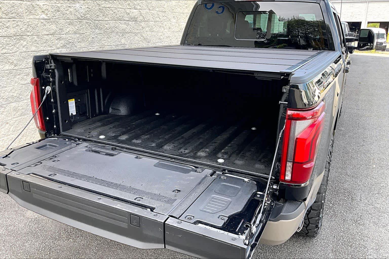 Certified 2025 Ford F150 King Ranch w/ FX4 Off-Road Package AWD/4WD image 34