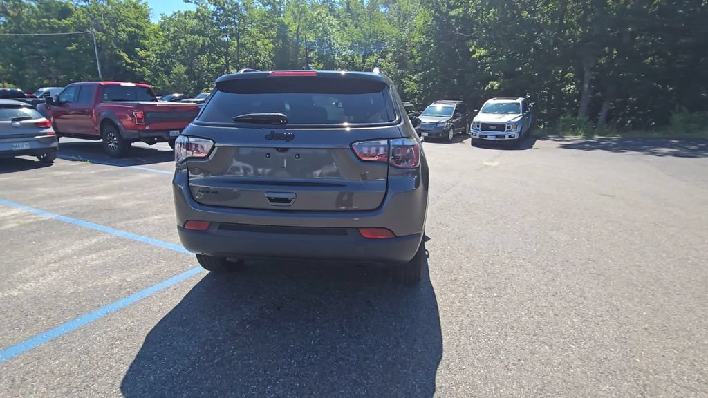 Used 2023 Jeep Compass Latitude AWD/4WD image 18