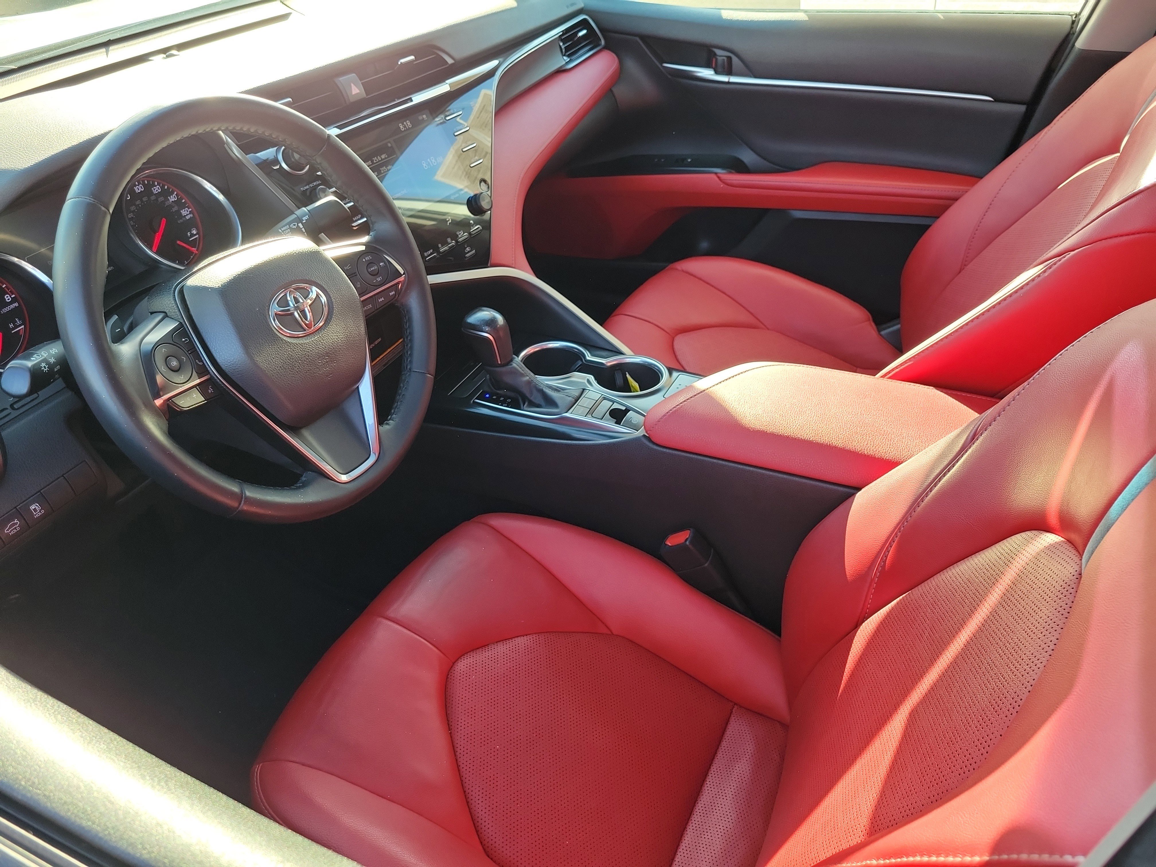 Used 2020 Toyota Camry XSE FWD image 4