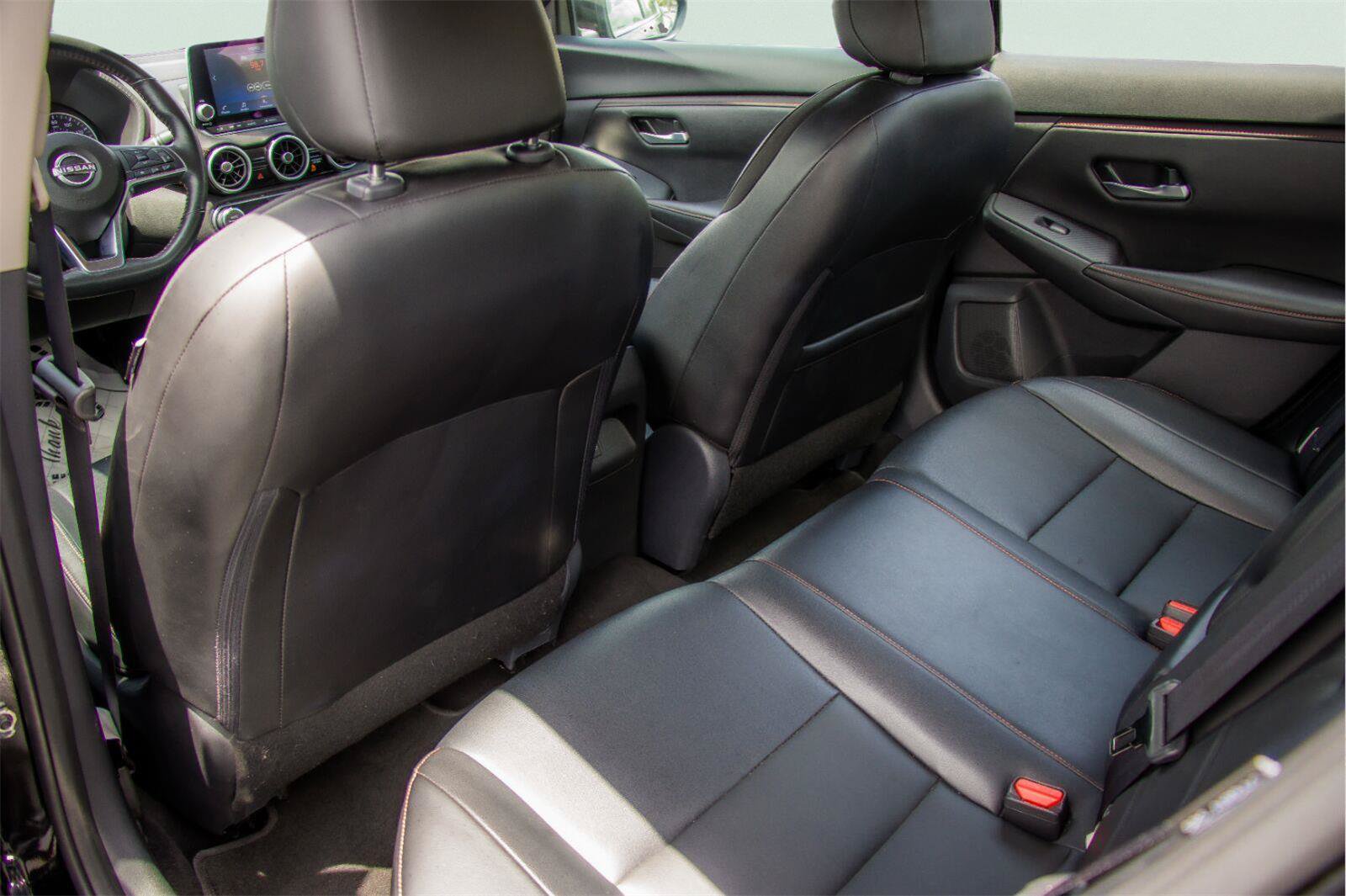 Used 2025 Nissan Sentra SR w/ SR Premium Package FWD image 10