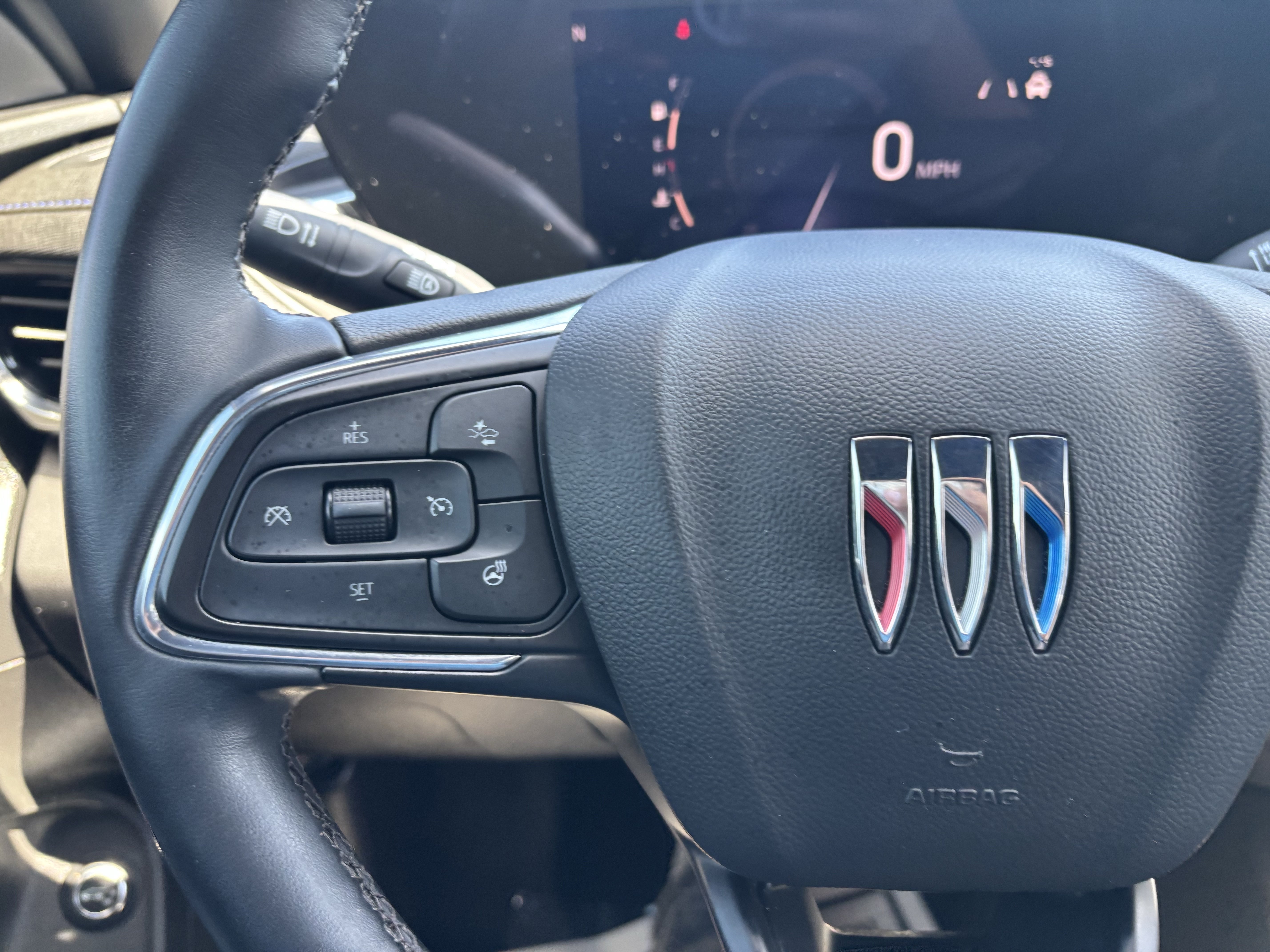 Used 2024 Buick Envista Sport Touring w/ Convenience I Package FWD image 30