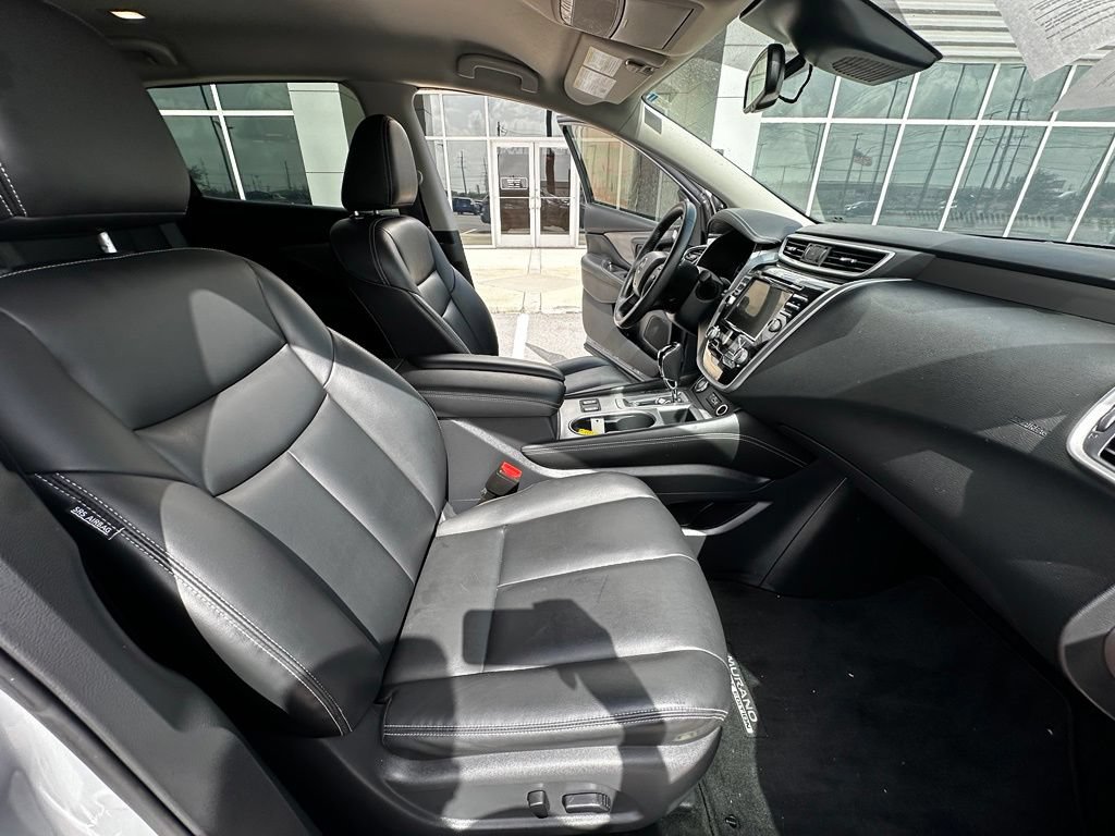Used 2023 Nissan Murano SV w/ SV Midnight Edition Package FWD image 21