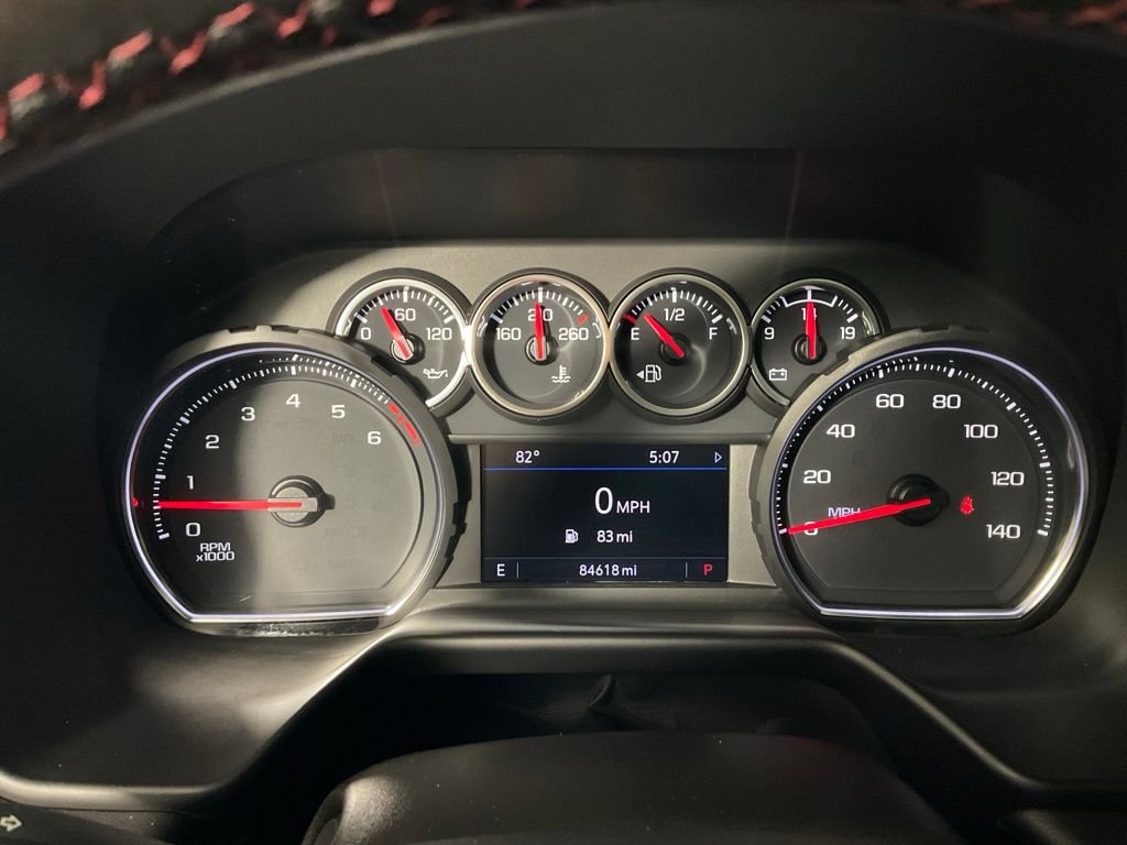 Used 2021 Chevrolet Suburban RST RWD image 28