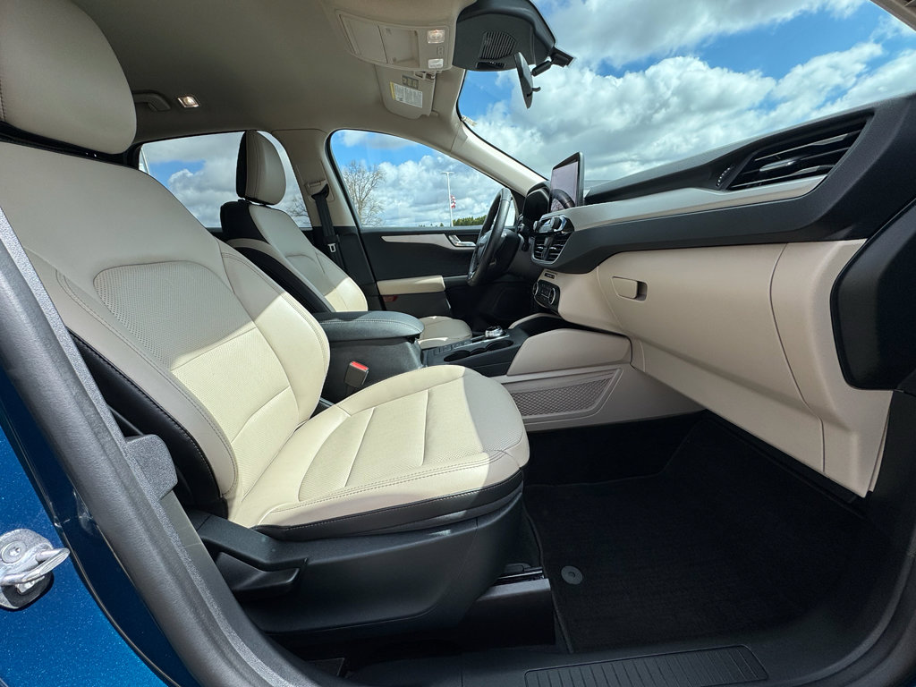 Certified 2020 Ford Escape SEL FWD image 13