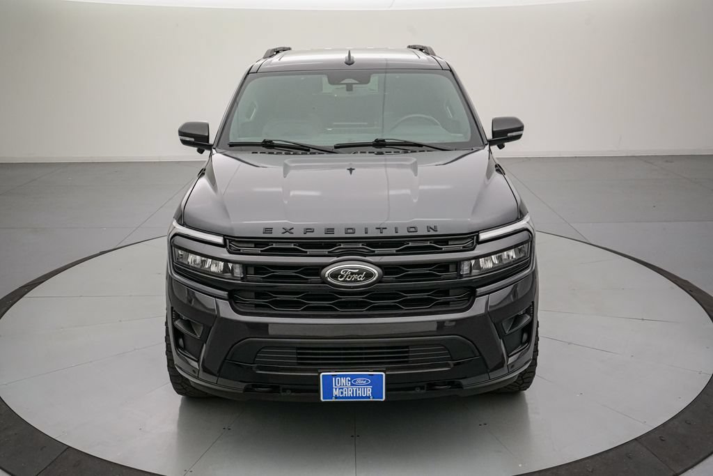 Certified 2024 Ford Expedition Limited AWD/4WD image 9