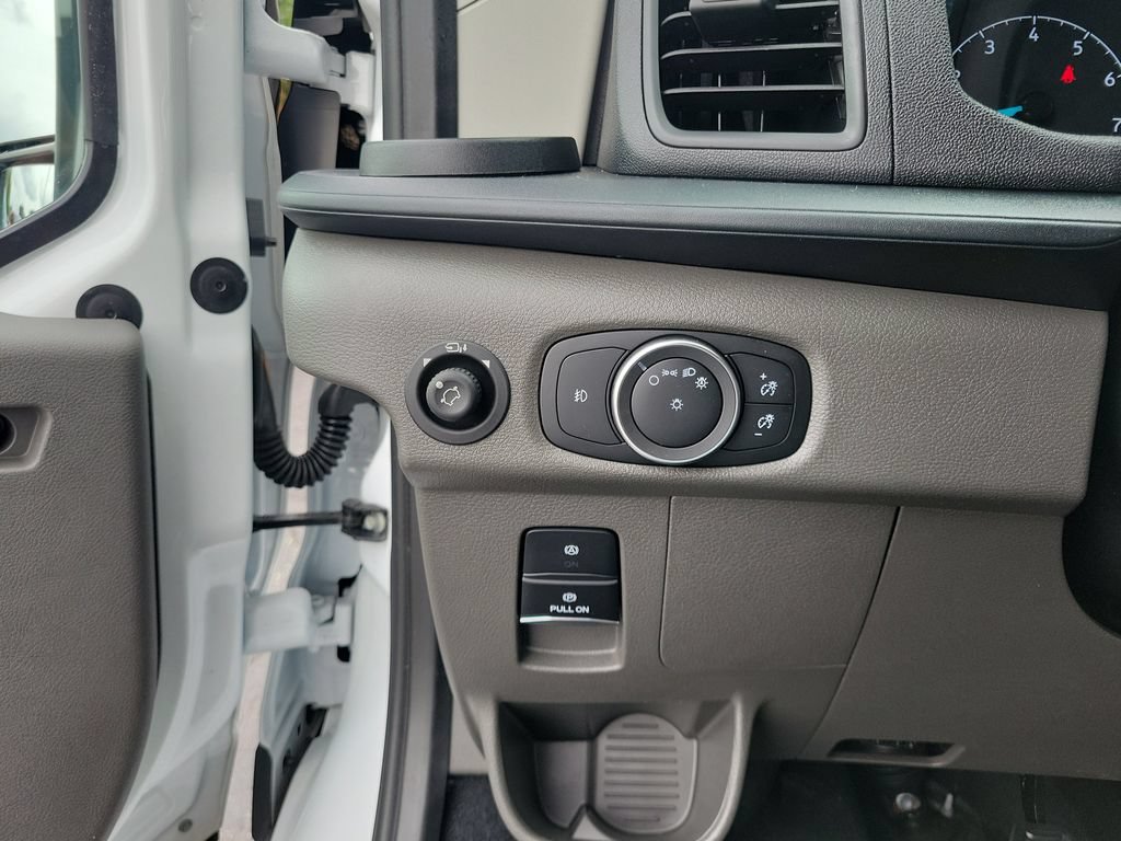 Certified 2025 Ford Transit 350 XLT RWD image 21