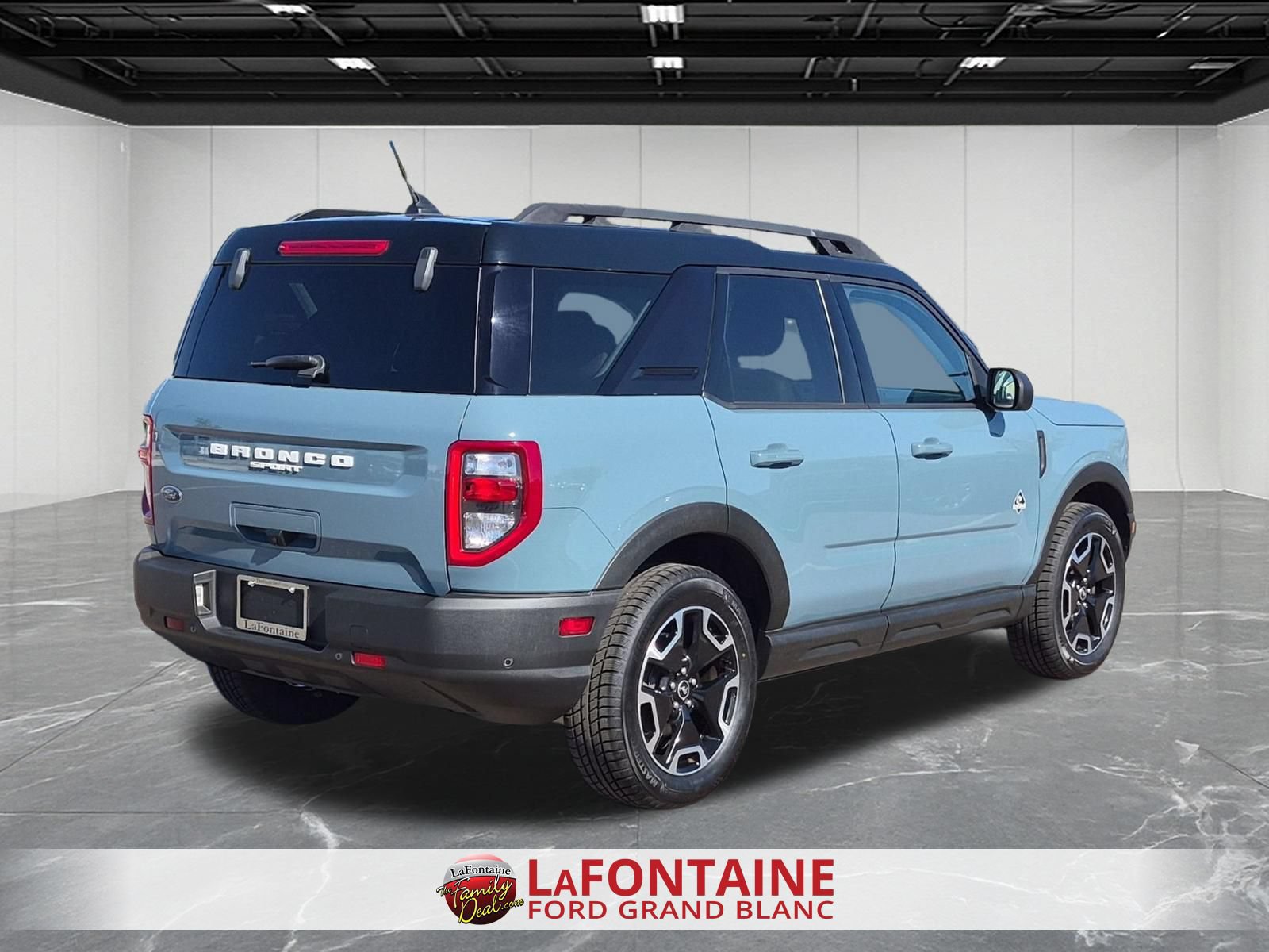 Certified 2022 Ford Bronco Sport Outer Banks w/ Tech Package AWD/4WD image 5