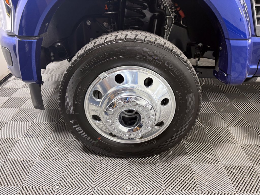 Certified 2026 Ford F450 Platinum AWD/4WD image 11
