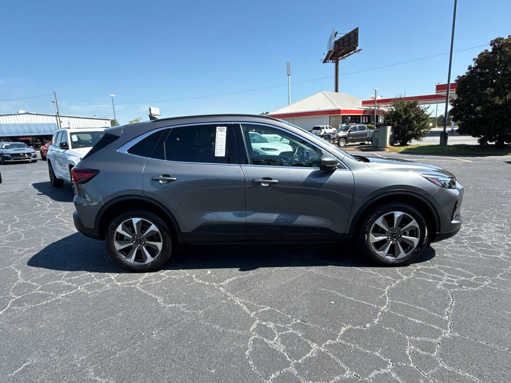 Certified 2023 Ford Escape Platinum video 2