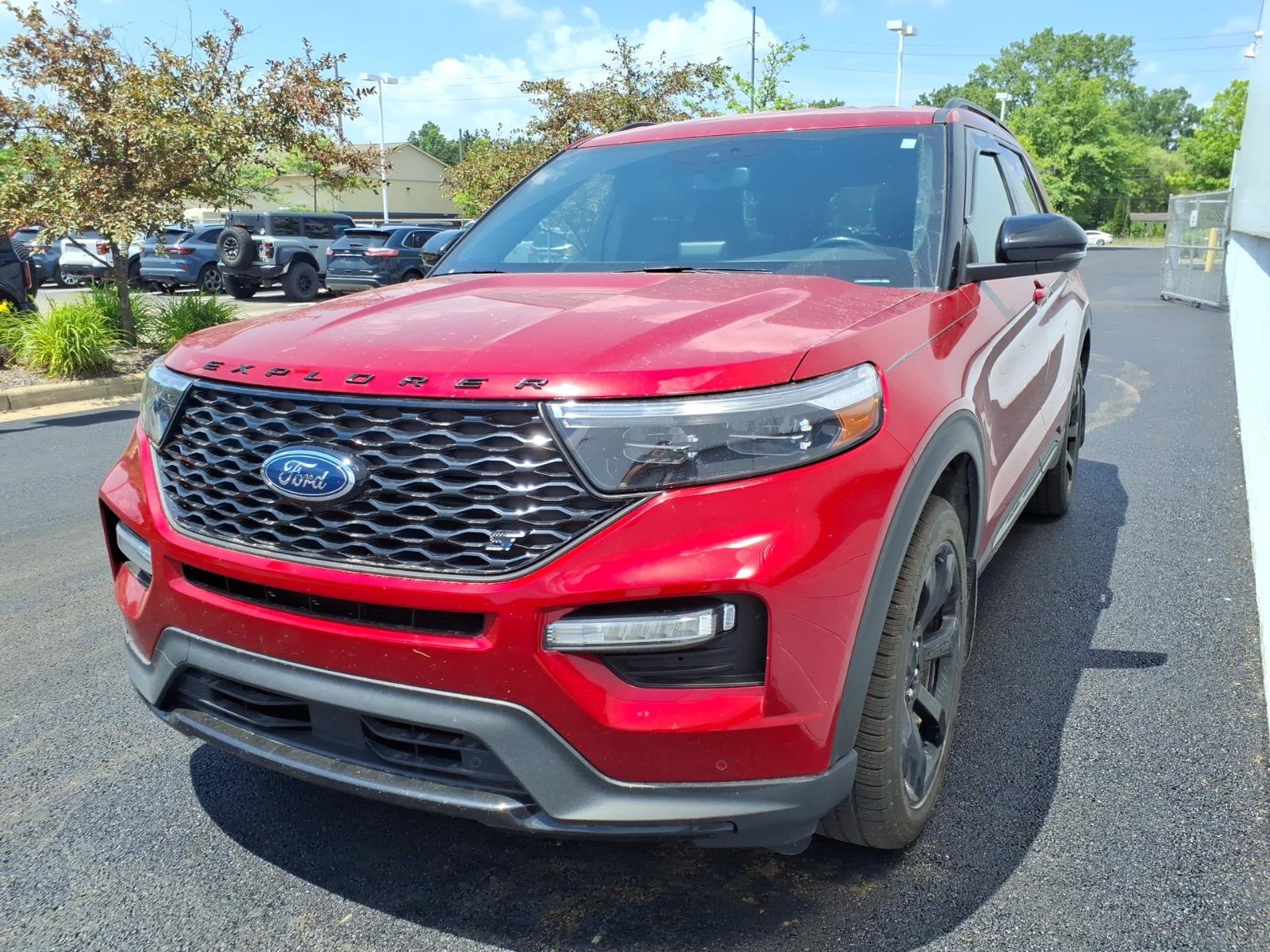 Certified 2022 Ford Explorer ST w/ Equipment Group 401A AWD/4WD image 3