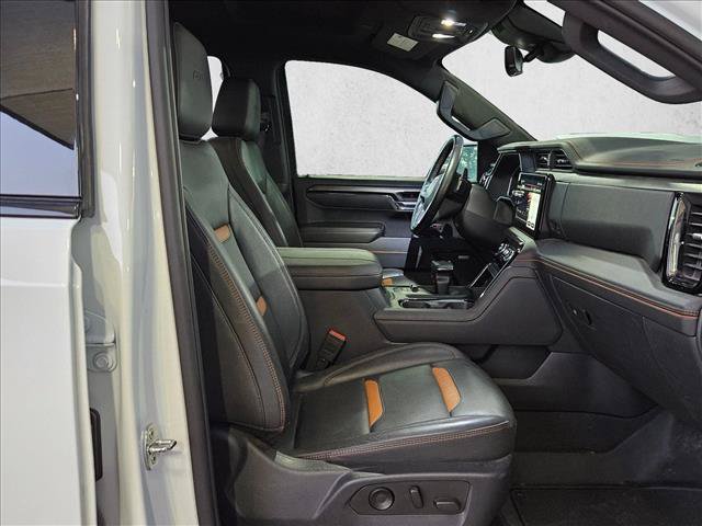 Used 2023 GMC Sierra 1500 AT4 w/ AT4 Premium Package AWD/4WD image 16