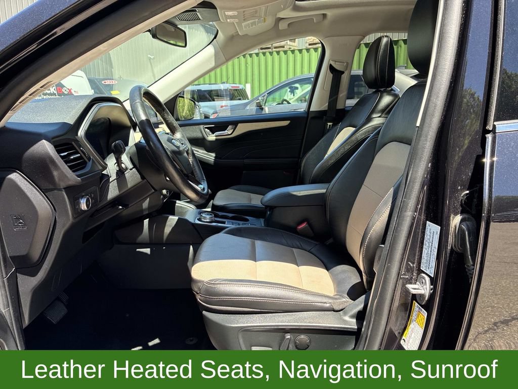Certified 2022 Ford Escape Titanium w/ Titanium Elite Package AWD/4WD image 22