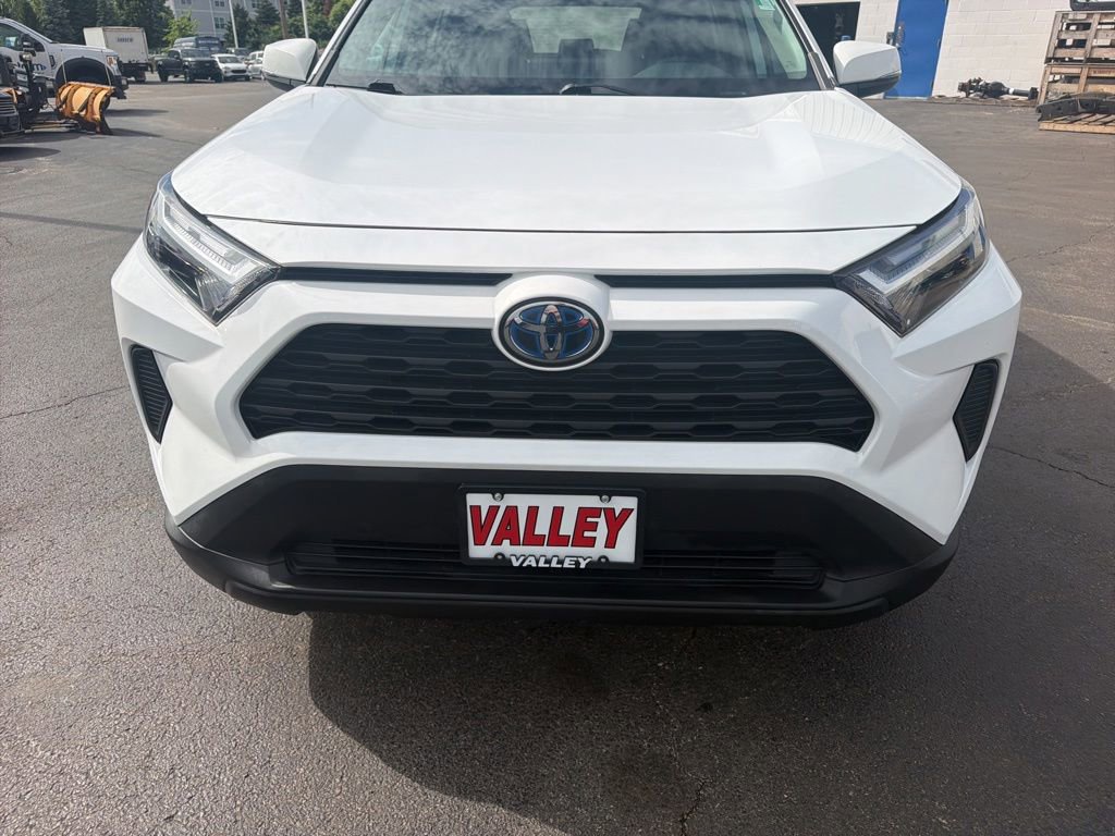 Used 2023 Toyota RAV4 XLE AWD/4WD image 11