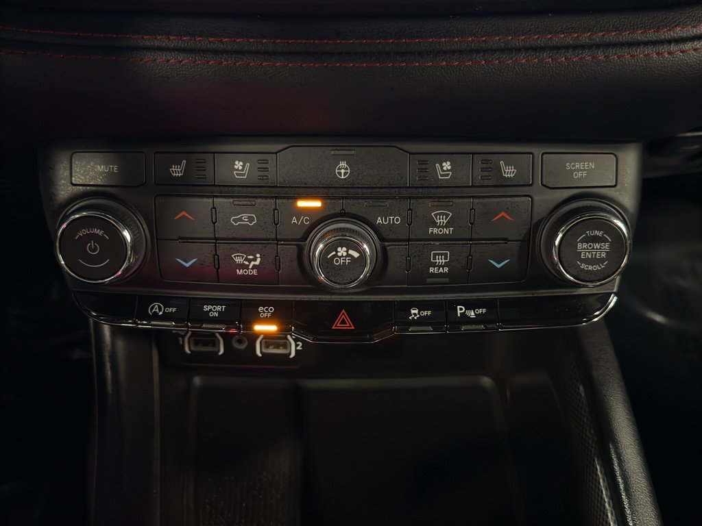 Used 2023 Dodge Durango GT image 25