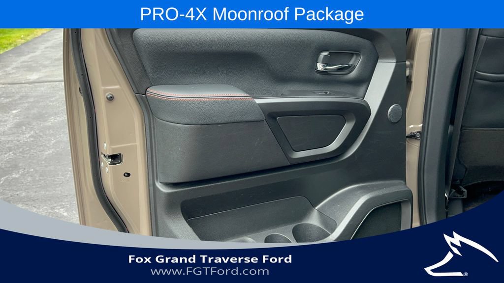 Used 2022 Nissan Titan PRO-4X w/ Pro-4x Convenience Package AWD/4WD image 39