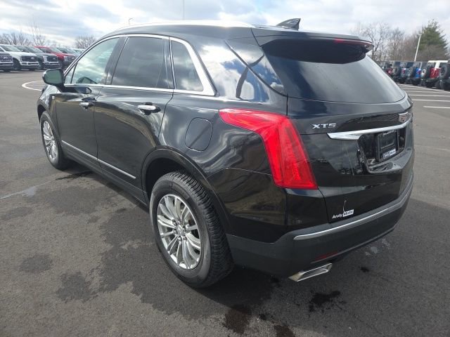 Used 2017 Cadillac XT5 Luxury w/ Driver Awareness Package image 2