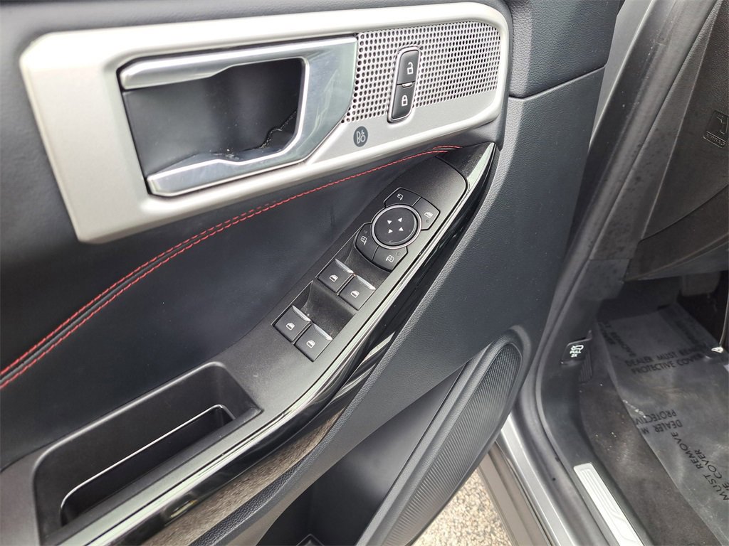 Certified 2022 Ford Explorer ST-Line w/ Class IV Trailer Tow Package image 14