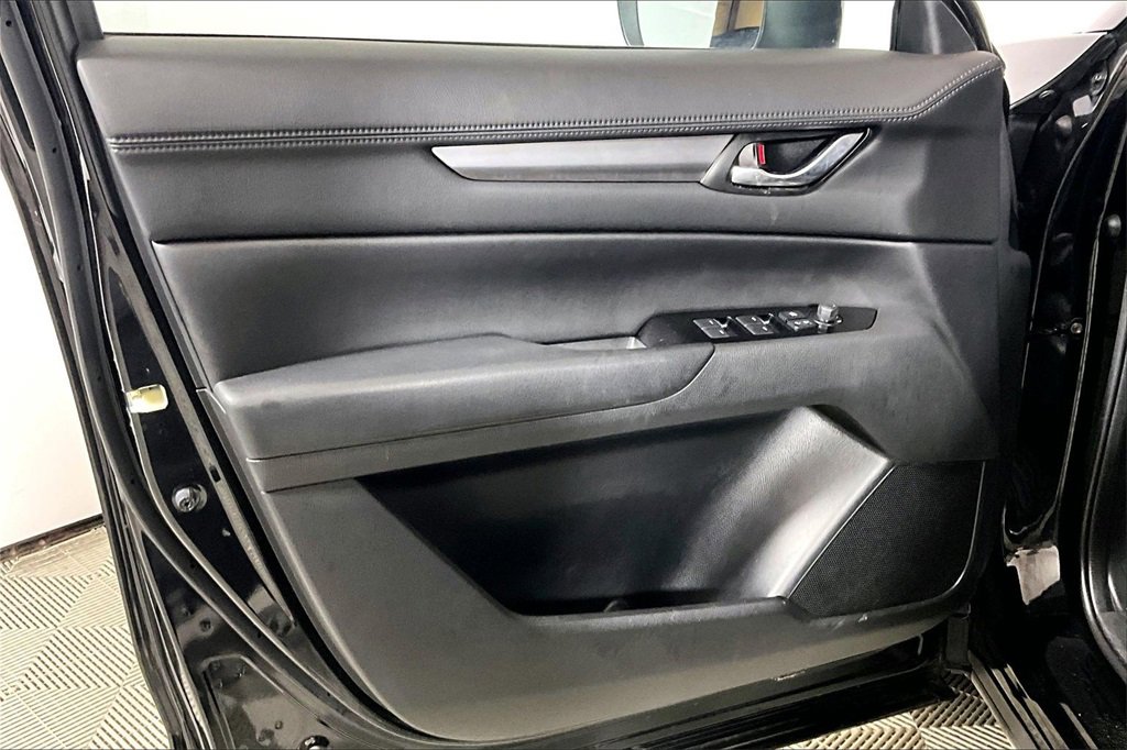 Used 2025 MAZDA CX-5 AWD 2.5 S w/ Preferred Package image 18