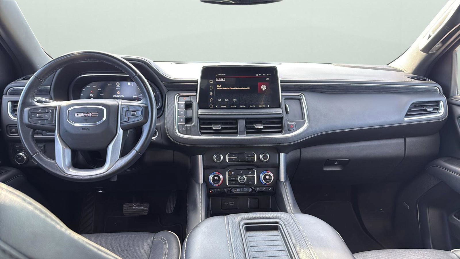 Used 2023 GMC Yukon XL SLT image 19