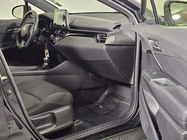 Used 2019 Toyota C-HR LE FWD image 14