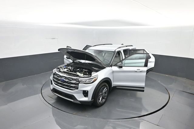 Certified 2025 Ford Explorer Active w/ Active Comfort Package AWD/4WD image 41