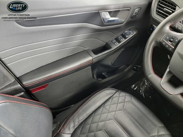 Certified 2023 Ford Escape ST-Line Elite w/ Premium Technology Package AWD/4WD image 31