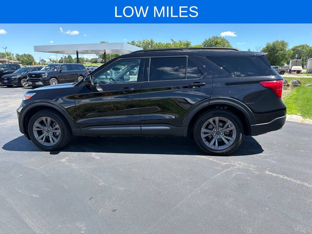 Certified 2023 Ford Explorer XLT w/ Equipment Group 202A AWD/4WD image 7