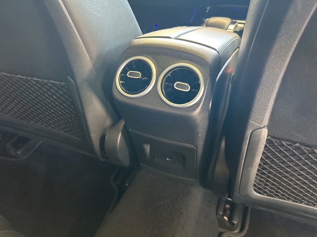 Used 2022 Mercedes-Benz CLA 250 4MATIC w/ Premium Package Lite image 29