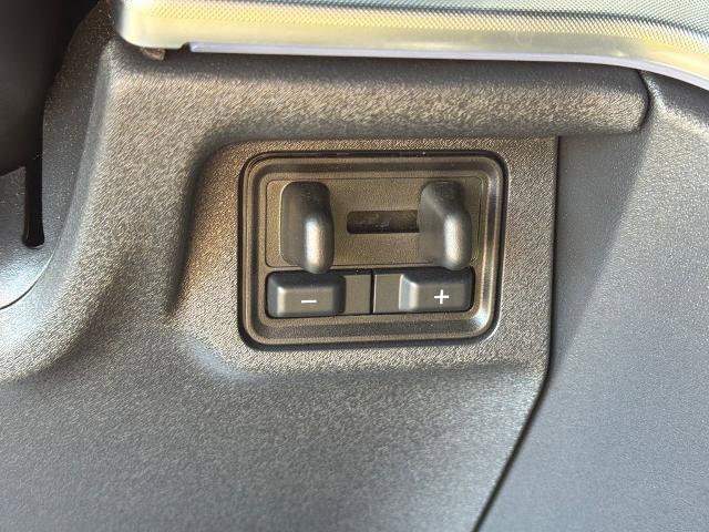 Certified 2025 Ford Expedition Tremor image 32