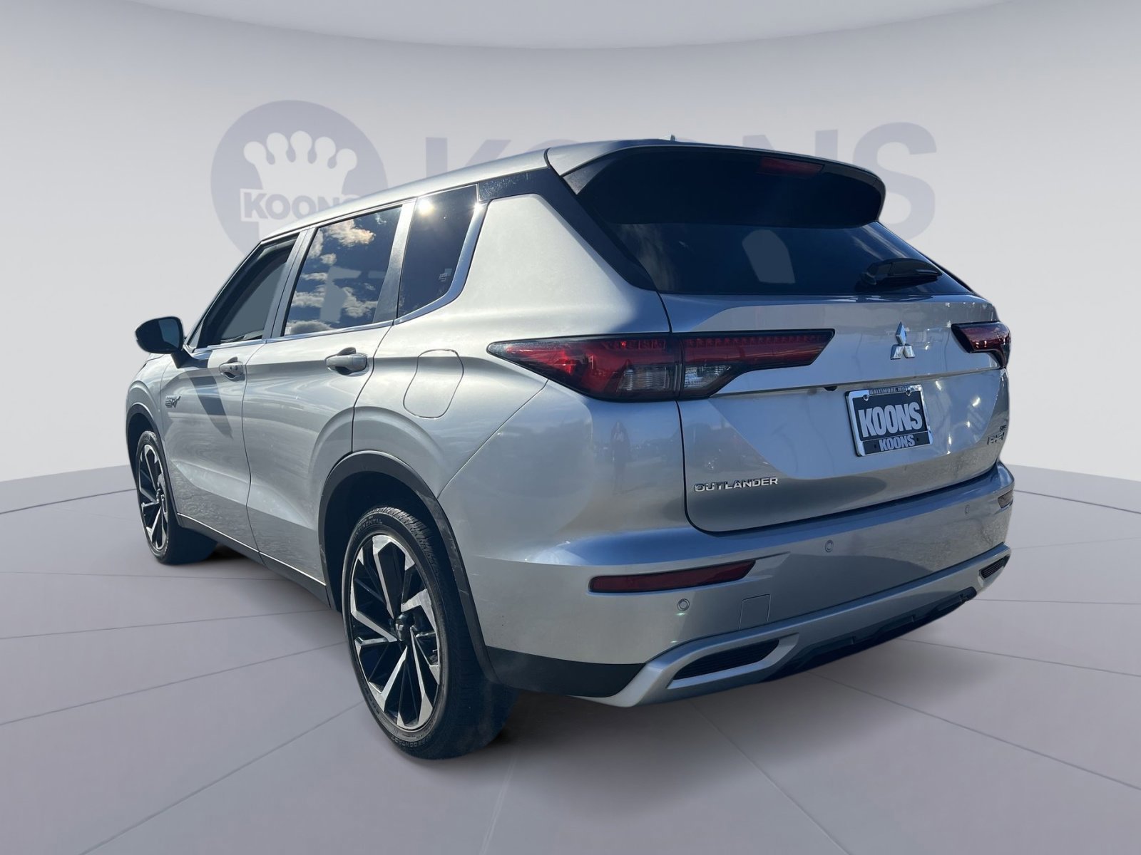 Used 2023 Mitsubishi Outlander SE image 5