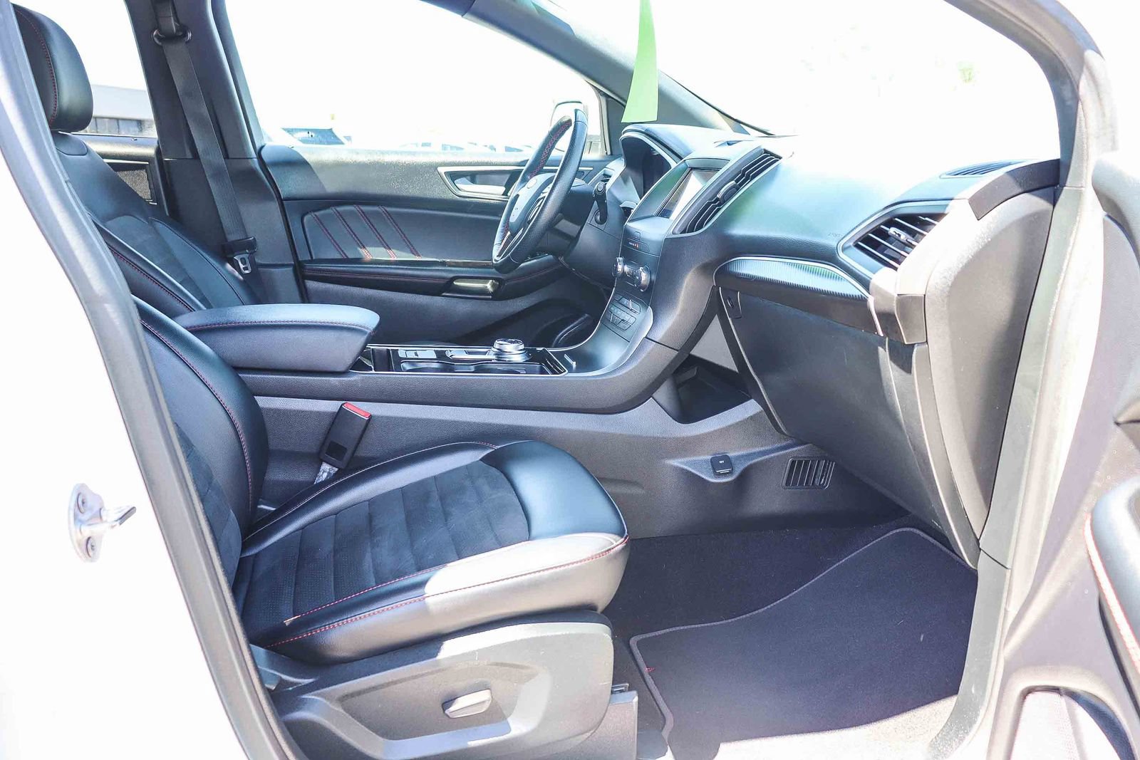 Certified 2020 Ford Edge ST-Line FWD image 16