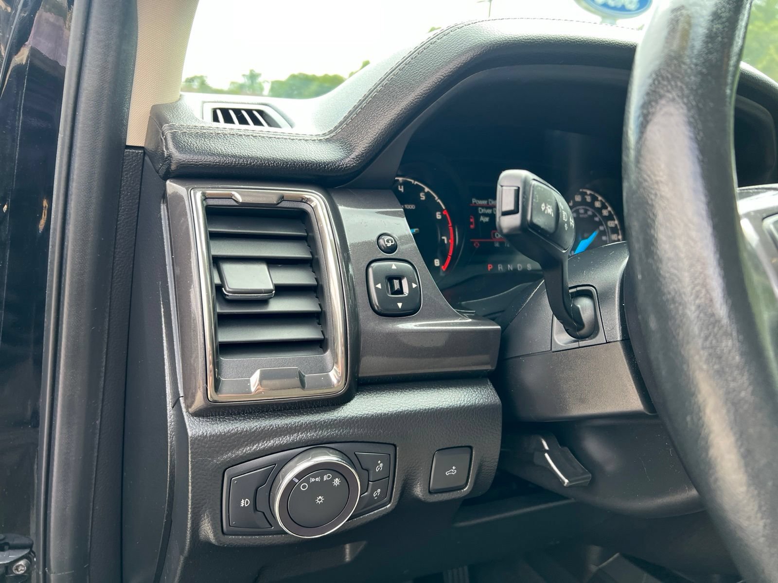 Certified 2022 Ford Ranger Lariat w/ Technology Package AWD/4WD image 17