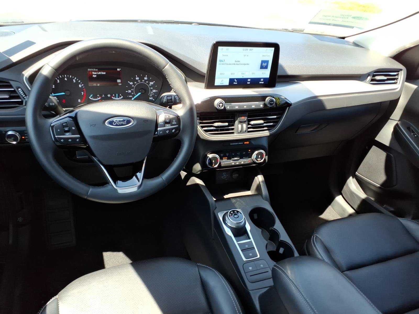 Certified 2022 Ford Escape SEL AWD/4WD image 5