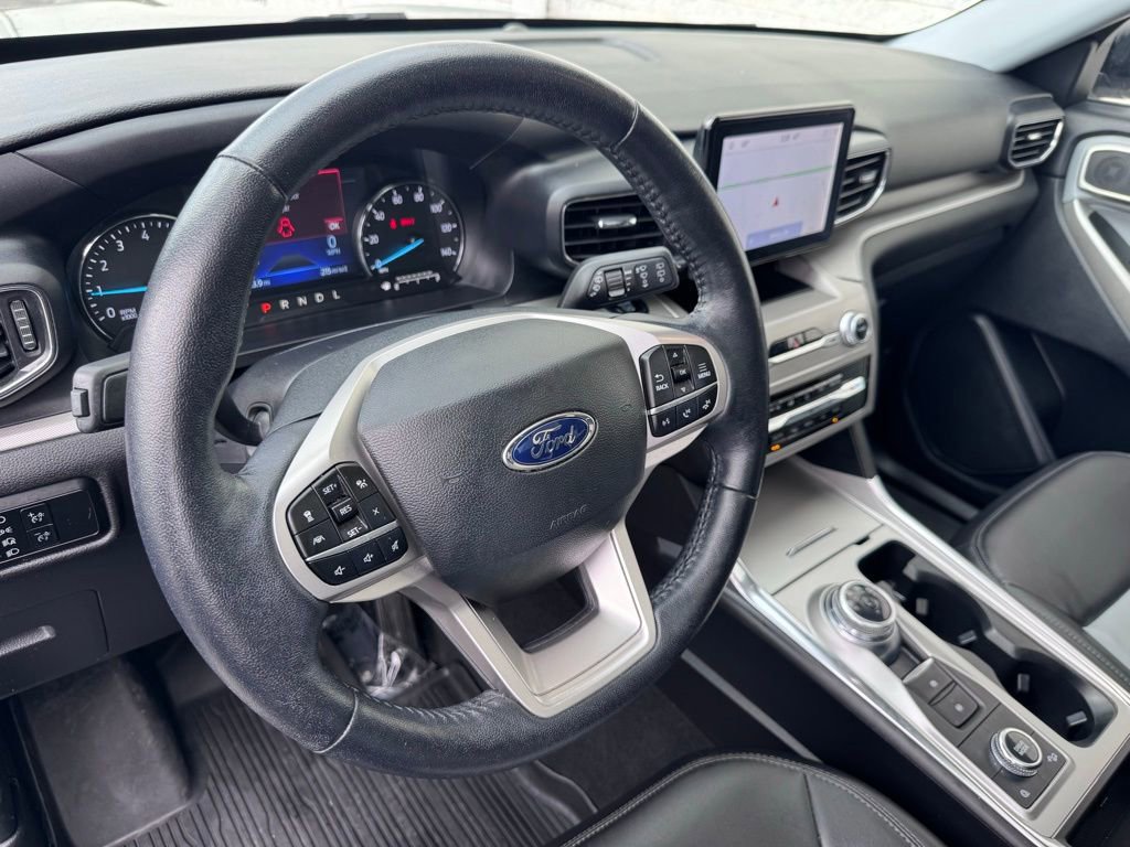 Certified 2023 Ford Explorer XLT w/ Equipment Group 202A AWD/4WD image 34