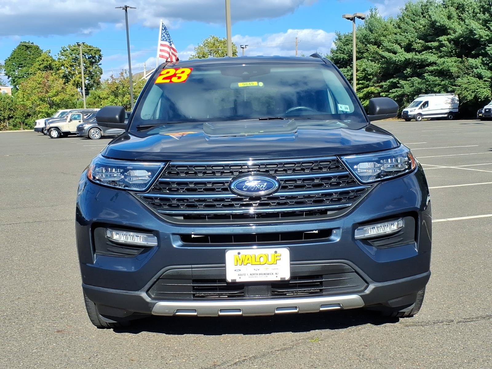 Certified 2023 Ford Explorer XLT w/ Equipment Group 202A AWD/4WD image 2