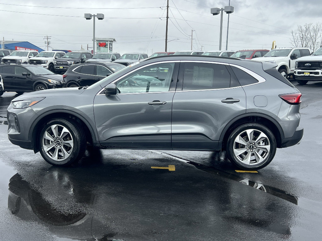 Certified 2025 Ford Escape Platinum image 6