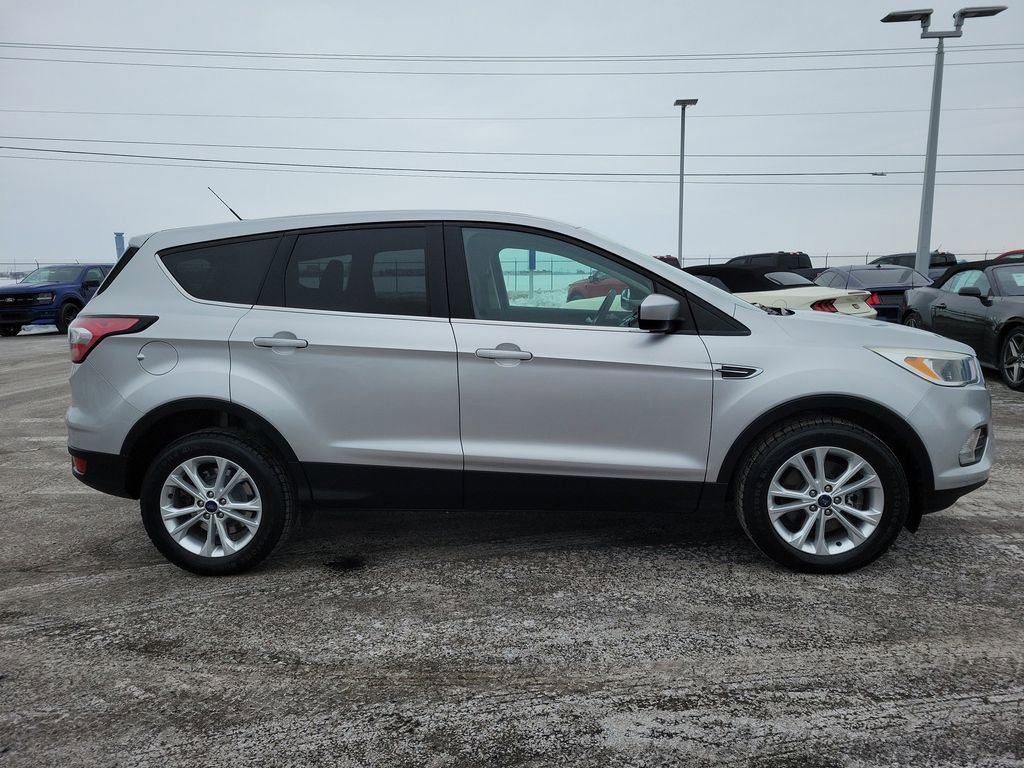 Certified 2017 Ford Escape SE image 3