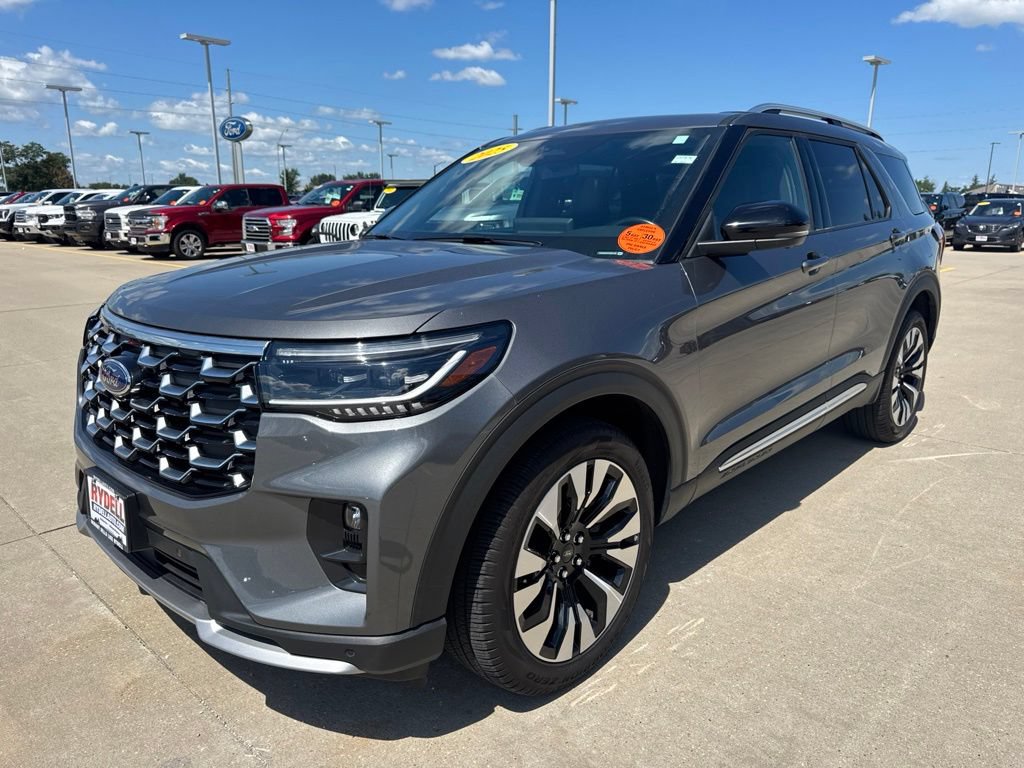 Certified 2025 Ford Explorer Platinum w/ LUX Leather Package AWD/4WD image 23