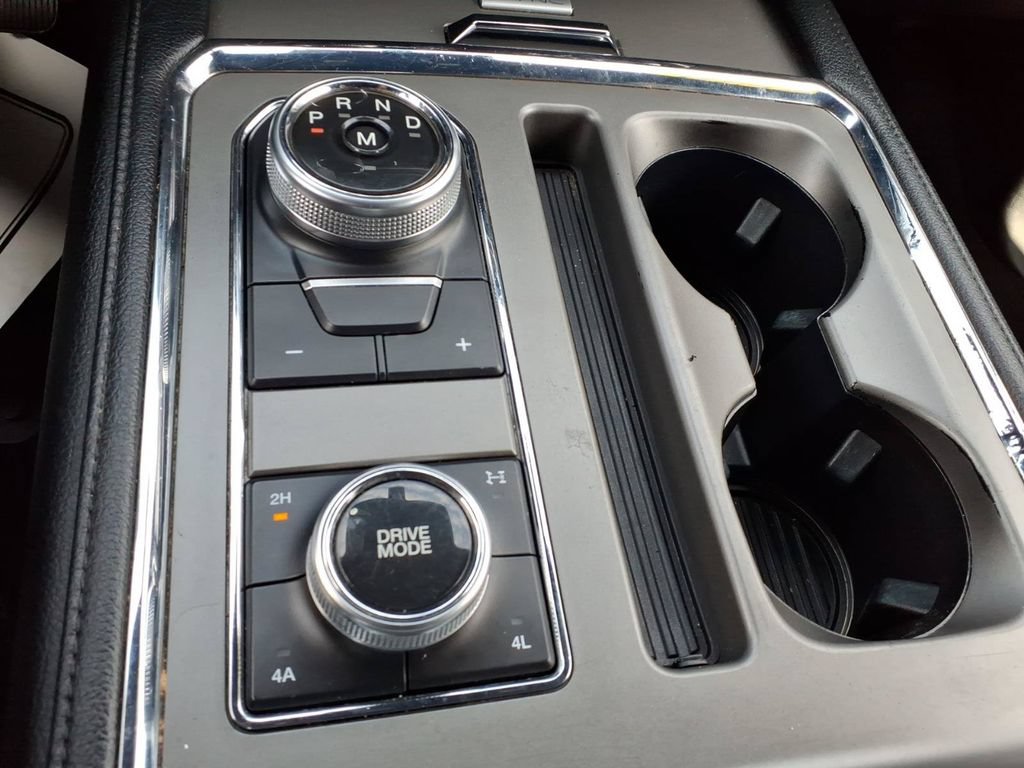 Certified 2018 Ford Expedition Max XLT w/ Equipment Group 202A AWD/4WD image 25